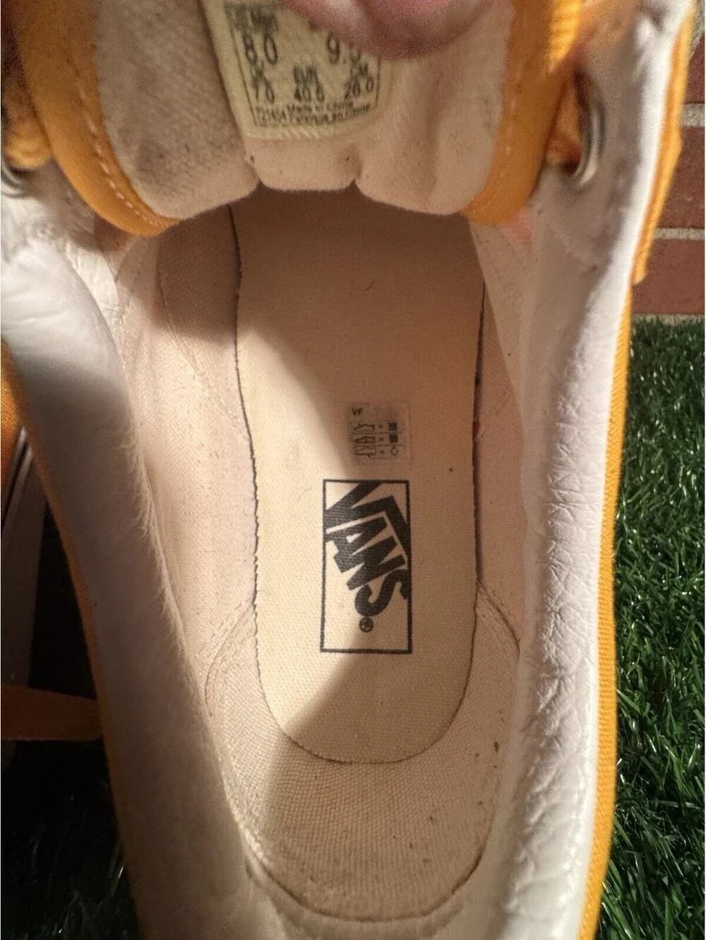 Size 8 - Vans Old Skool Wave - VN0A3WKT4S3